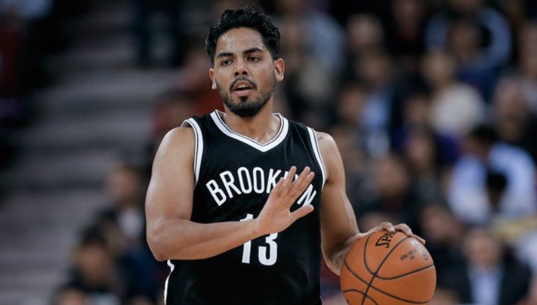 Jorge Gutiérrez durante un partido con los Nets