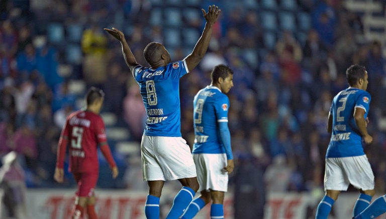 Joffre Guerrón festeja su gol contra Mineros 