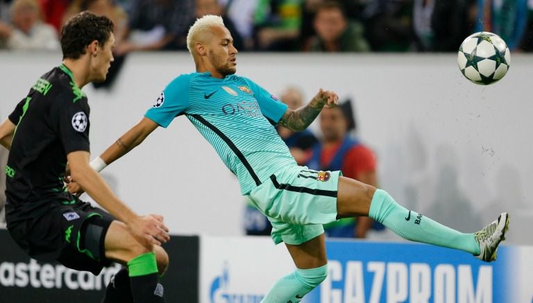 Neymar durante el partido frente al Monchengladbach