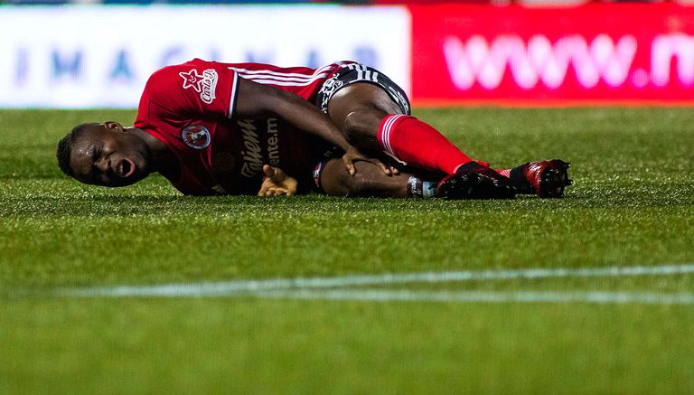 Avilés Hurtado se lamenta en juego de Xolos