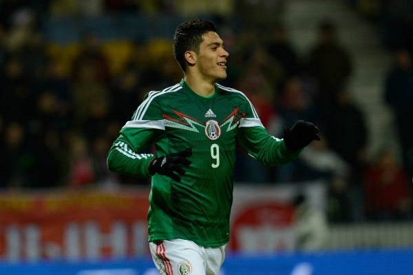 Jiménez en un partido con la Selección Mexicana