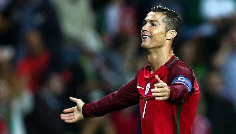 Cristiano Ronaldo celebra un gol en Fecha FIFA