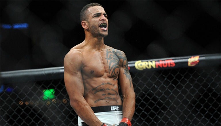 Danny Roberts antes de una pelea de MMA