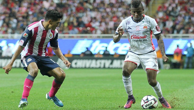  Jefferson Cuero en partido frente a Chivas