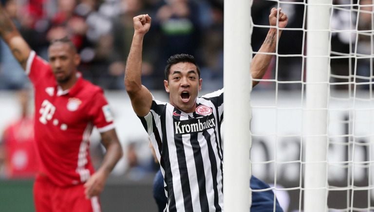 Fabián celebra un gol con el Frankfurt