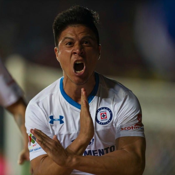 Cristaldo hace la Cruz tras anotar el empate frente a Morelia