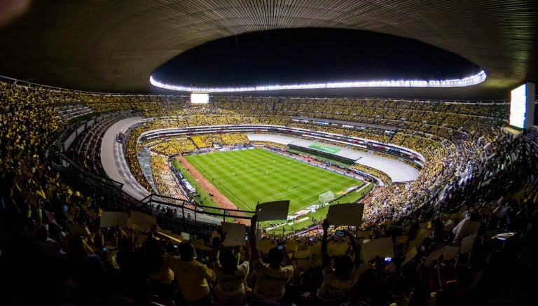 La afición americanista realiza un mosaico en el Coloso de Santa Úrsula