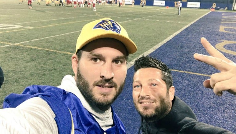 André Pierre Gignac junto a su primo en la cancha del Gaspar Mass