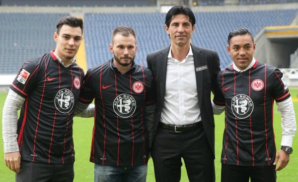 Marco Fabián el día de su presentación con el Eintracht de Frankfurt