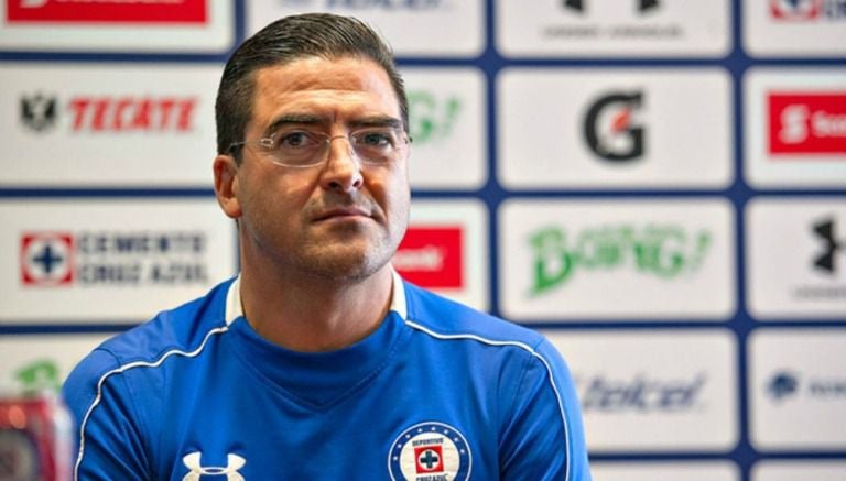 Joaquín Moreno, técnico interino de Cruz Azul 