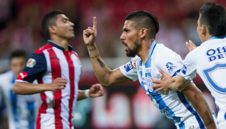 Jara celebra su gol frente a Chivas