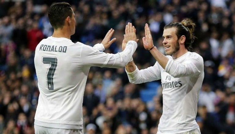 Cristiano Ronaldo y Bale festejan un tanto merengue