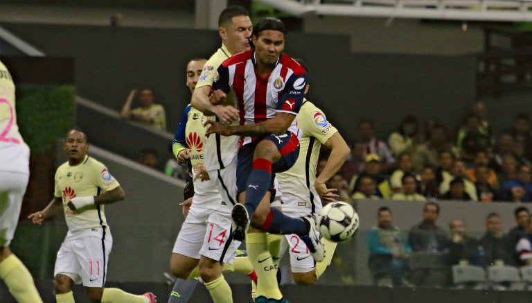 Carlos Peña, en Clásico Nacional