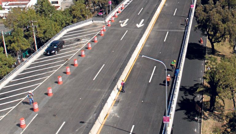 Aún trabajan en la Autopista Urbana Sur