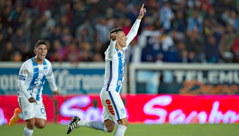 Urretaviscaya celebrando su gol frente al Atlas