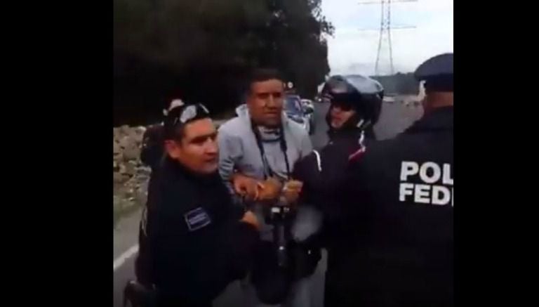 Elementos de la Policía Federal agreden a periodista