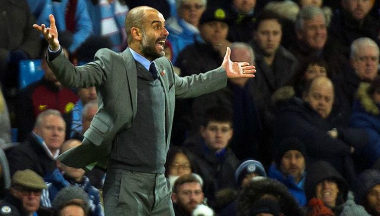 Pep Guardiola durante el partido contra Barcelona