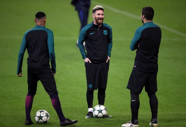 Messi entrenando junto a Luis Suárez y Neymar