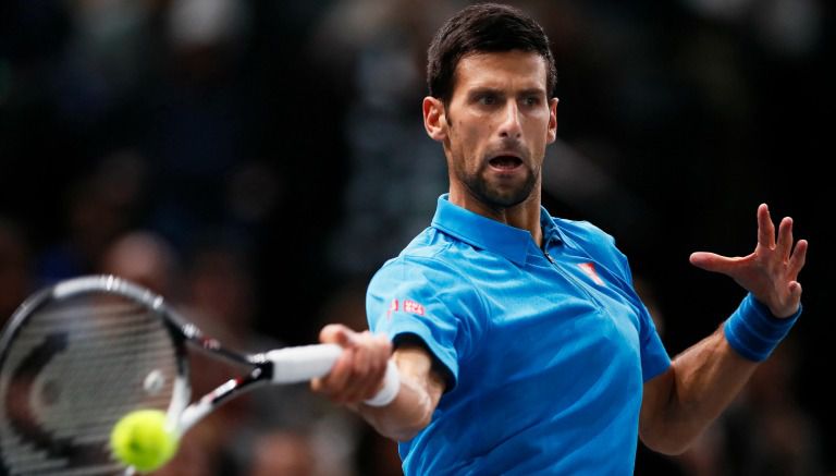 Novak Djokovic durante el Masters 1000 París-Bercy