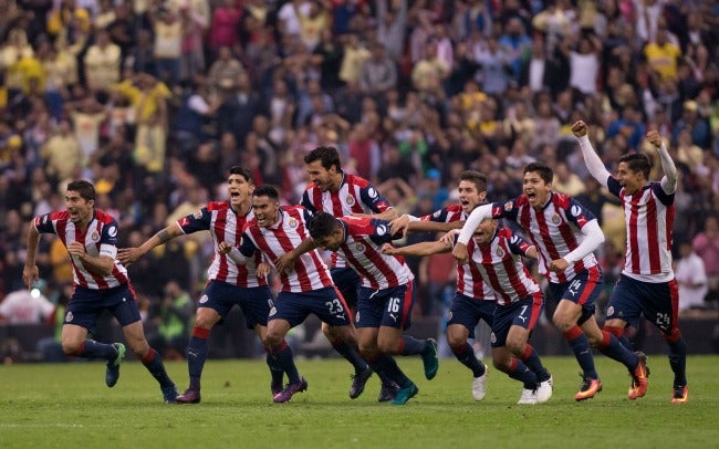 Jugadores del Rebaño celebran el pase a la Final de Copa MX