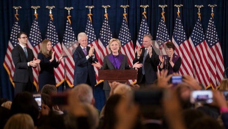 Hillary Cliton en conferencia tras su derrota en la elecciones de EU