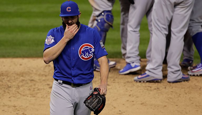 Jake Arrieta durante un partido de la Serie Mundial