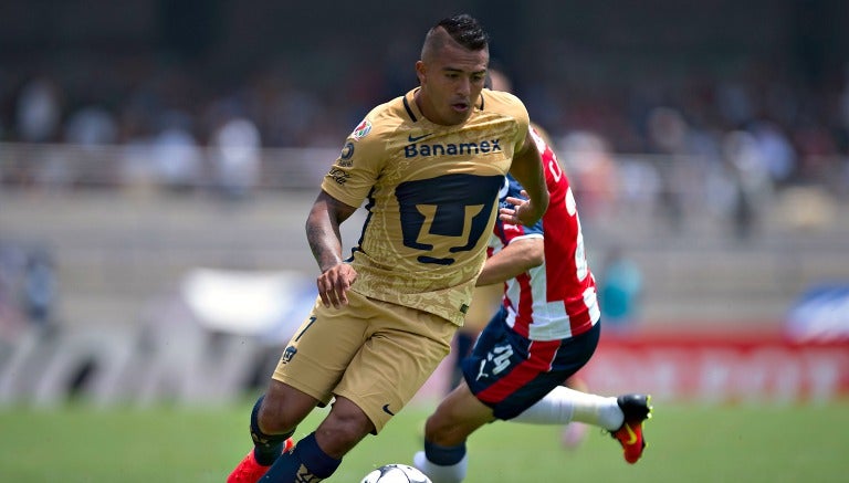 Cortés en el partido contra Chivas