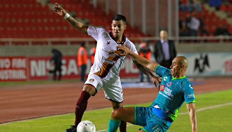 César Romero durante un partido de Coras