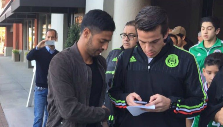 Carlos Vela deja la concentración del Tri