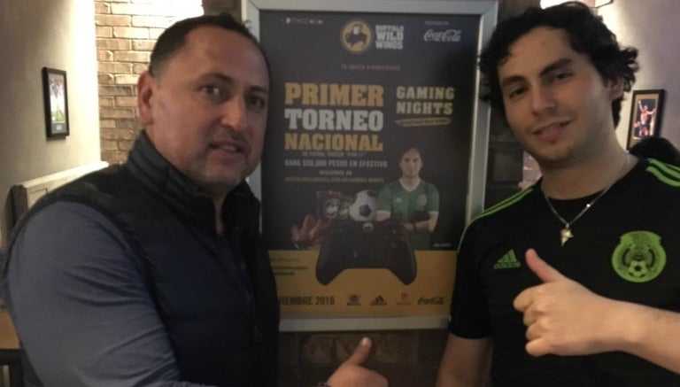 Germán Villa, junto a UL1BARRI en las Gaming Nights de Buffalo Wild Wings