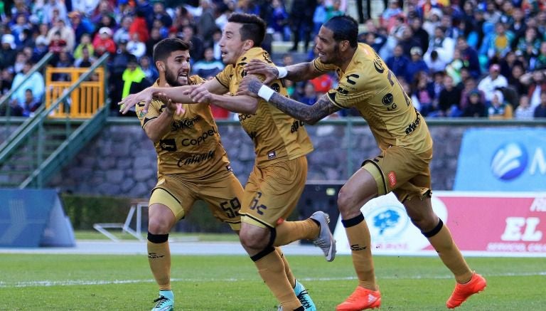 Pablo Torres festejo su de gol contra los Potros de la UAEM