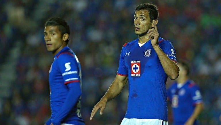 Roque Santa Cruz durante un partido de La Máquina