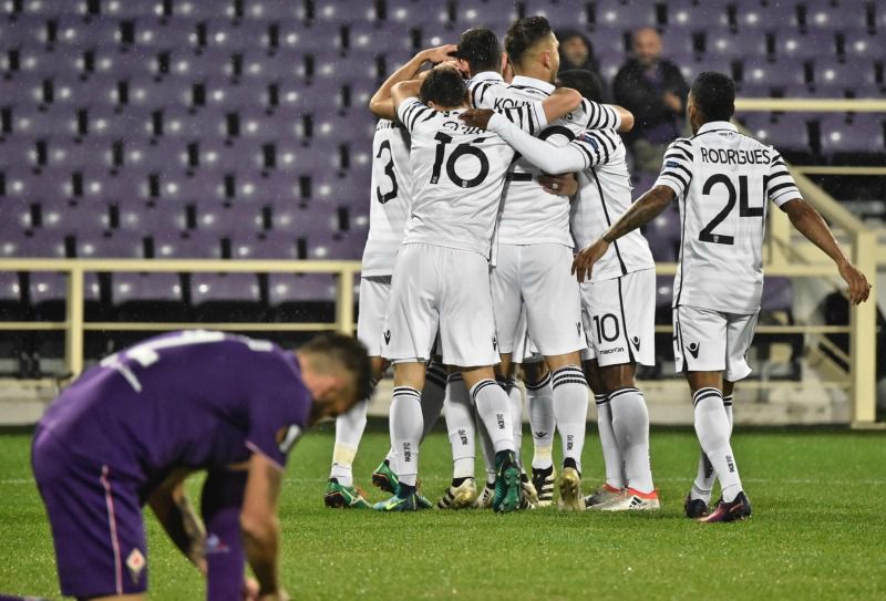 PAOK celebra una de sus anotaciones frente a la Fiore