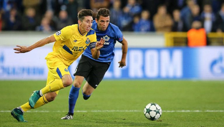 Héctor Herrera durante un partido con el Porto