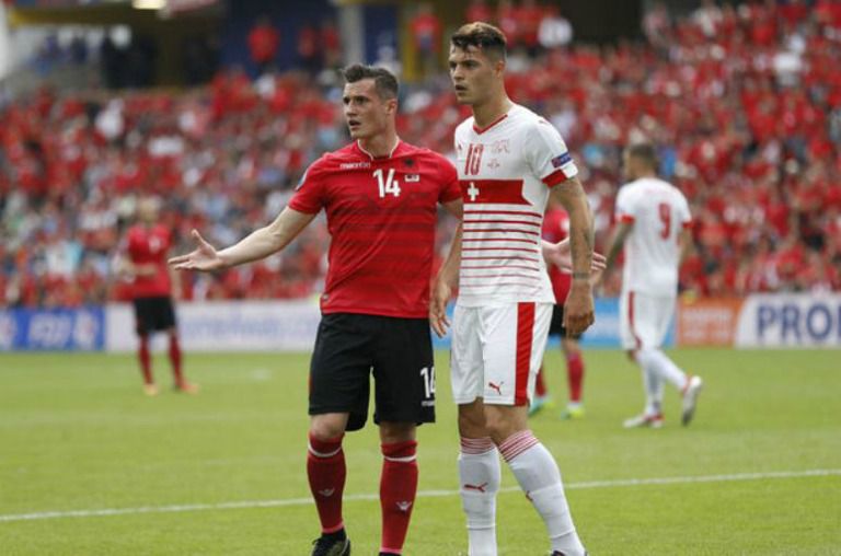 Taulant y Granit Xhaka en la Eurocopa