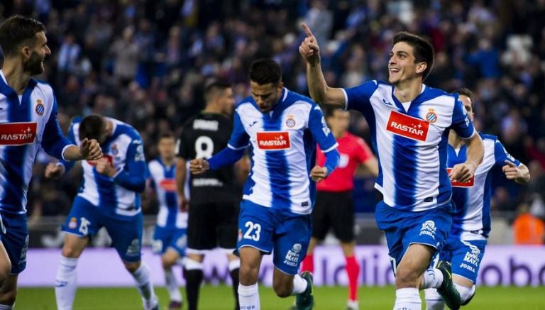 Diego Reyes y Gerard Moreno festeja un gol contra Leganés