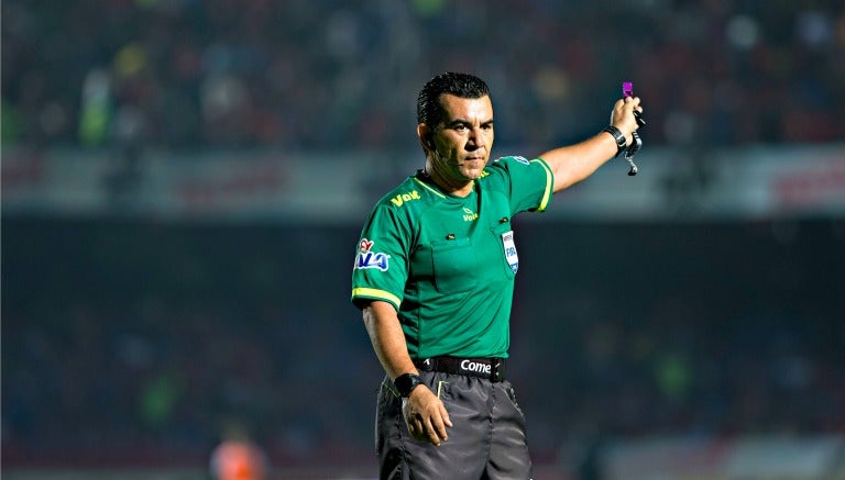 Paul Delgadillo durante un partido de la Liga MX