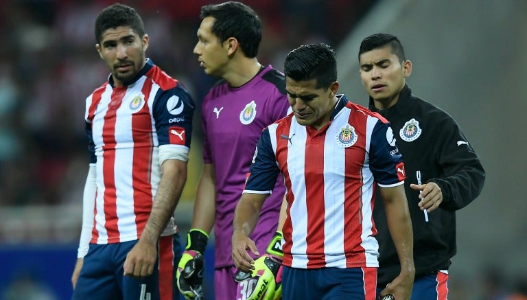 Futbolistas de Chivas, tras perder el último Clásico