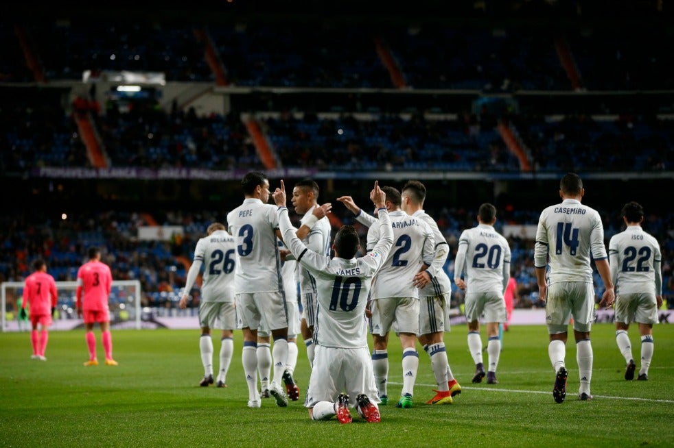 James Rodríguez festeja un gol con Real Madrid