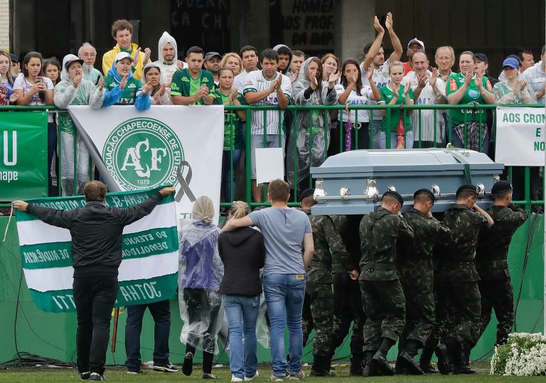 Más de 19 mil personas acudieron al funeral colectivo