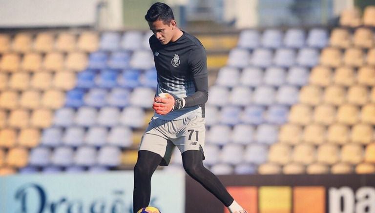 Raúl Gudiño durante un entrenamiento del FC Porto