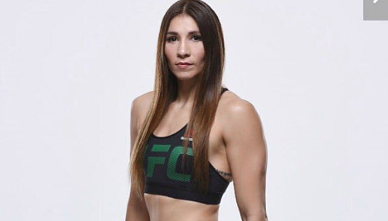 Irene Aldana ya porta la indumentaria de UFC