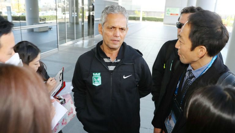 Reinaldo Rueda durante su estancia en Japón