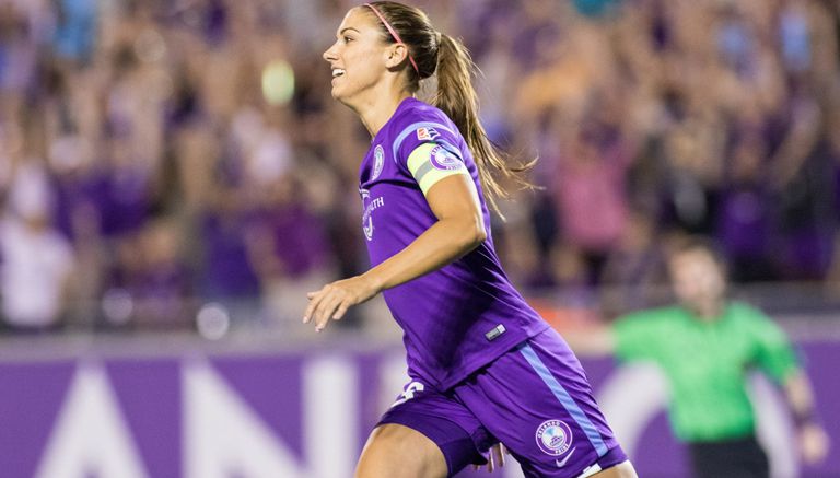 Alex Morgan, durante un partido con el Orlando Pride