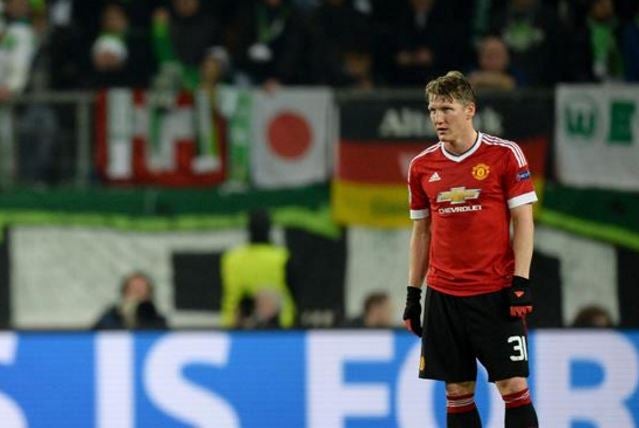 Bastan Schweinsteiger un partido con el Manchester United