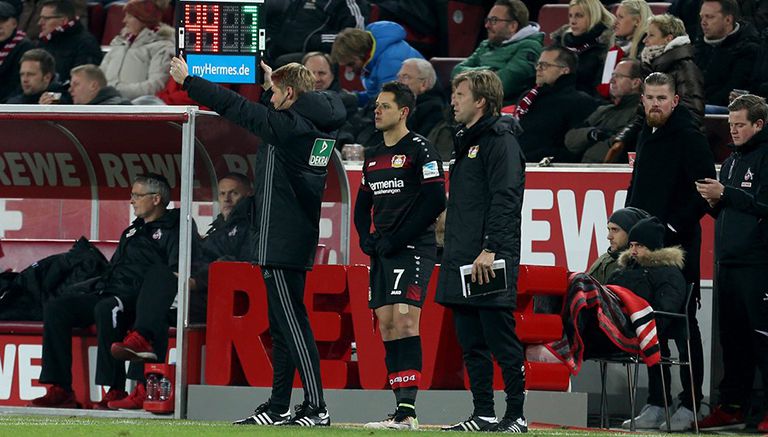 Chicharito entra de cambio en el duelo contra Colonia