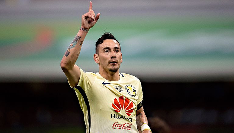 El capitán del América celebra en partido del América