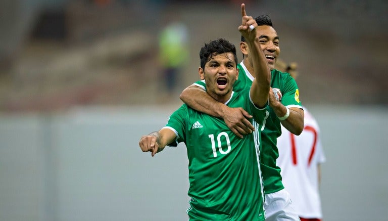 Tecatito Corona feteja gol vs Canadá