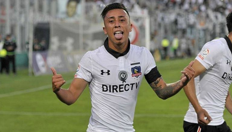 Martín Rodríguez festeja una anotación con Colo Colo 