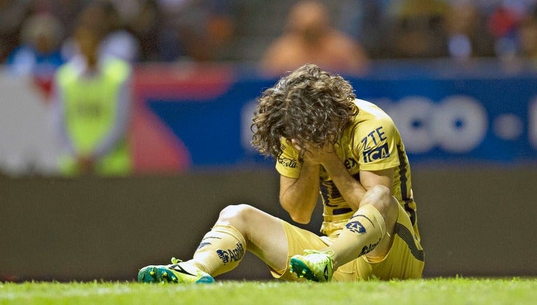 Matías Britos en la derrota contra el Puebla en el Apertura 2016